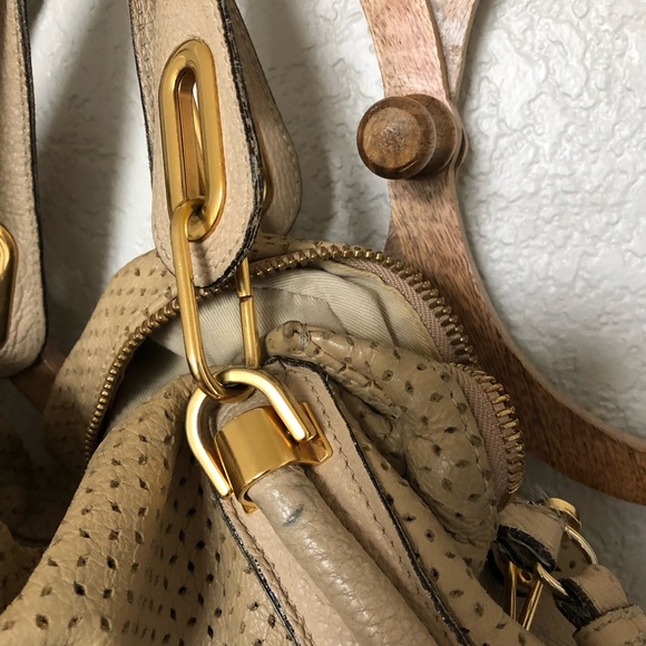 ✨CHLOE PARATAY PERFORATED CREAM LARGE BAG PRE 💓 CONDITION ✨ LOTS OF LIFE LEFT ✨ - Picture 6 of 13